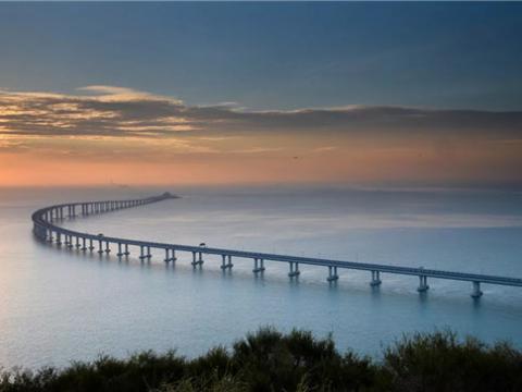 BBIN宝盈集团为港珠澳大桥保驾护航